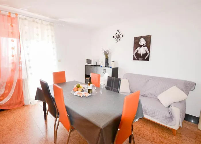 Gabi Mit Terrasse By Interhome * Novigrad Istria
