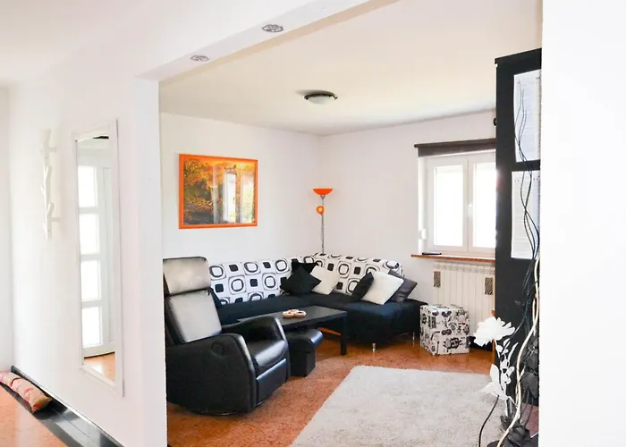 Gabi Mit Terrasse By Interhome Appartement *
