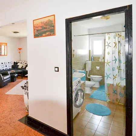 شقة Gabi Mit Terrasse By Interhome Novigrad Istria